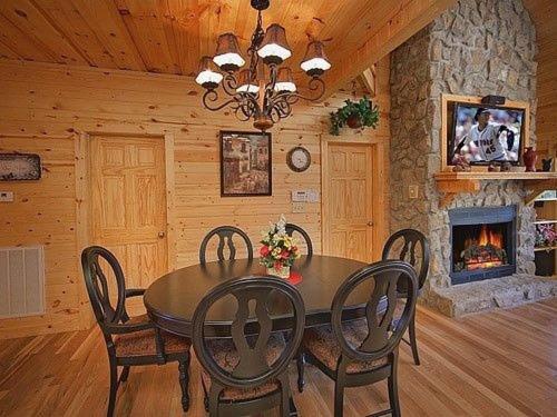 Majestic Springs Lodge Cabin McCookville Exterior photo